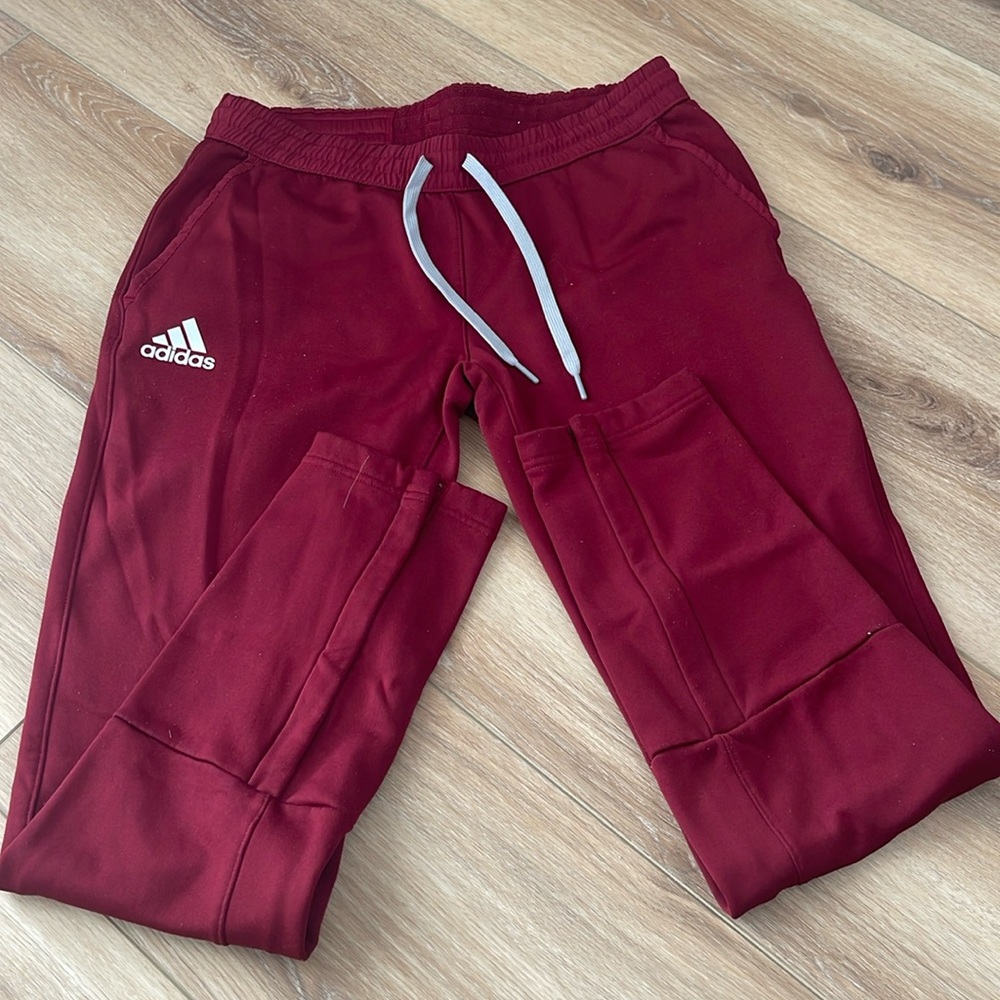 Women’s Maroon Sweatpants